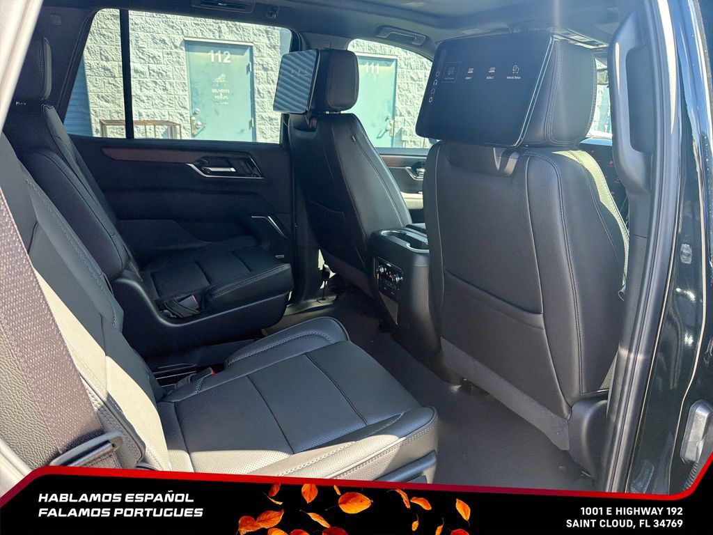New 2026 GMC Yukon Denali w/ Denali Reserve Package AWD/4WD image 35