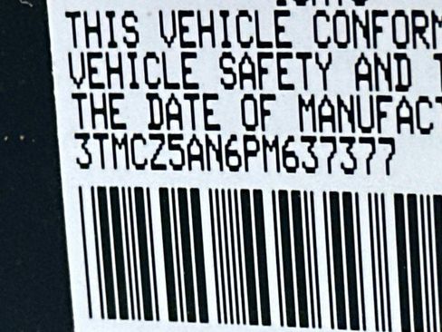 Used 2023 Toyota Tacoma TRD Off-Road w/ Technology Package image 31