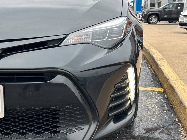 Used 2019 Toyota Corolla XSE FWD image 3