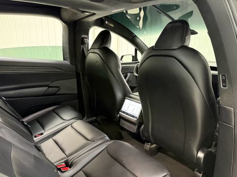 Used 2024 Tesla Model X AWD/4WD image 18
