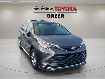 Used 2025 Toyota Sienna Limited
