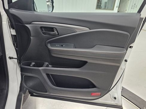 Used 2023 Honda Passport TrailSport image 26