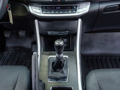 Used 2015 Honda Accord LX image 21