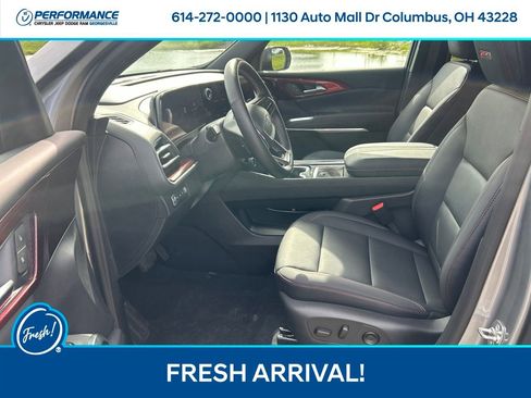 Used 2026 Chevrolet Traverse Z71 AWD/4WD image 12