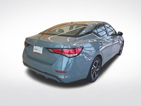 Used 2024 Nissan Sentra SV FWD image 6