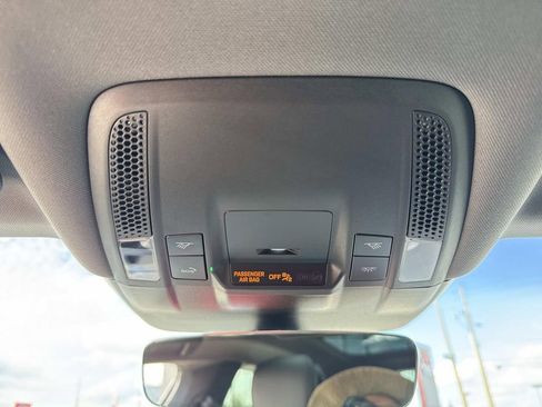 Used 2023 Porsche Taycan 4S image 40