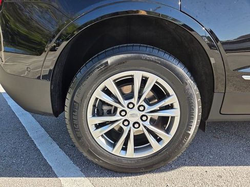 Certified 2022 Cadillac XT5 Premium Luxury w/ Technology Package AWD/4WD image 23