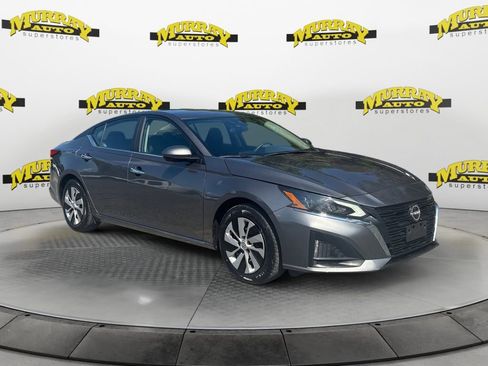 Used 2023 Nissan Altima 2.5 S FWD image 7