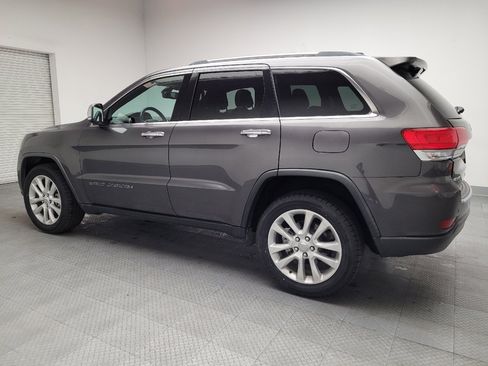 Used 2017 Jeep Grand Cherokee Limited image 3