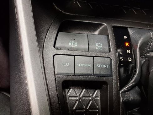 Certified 2023 Toyota RAV4 XLE image 17