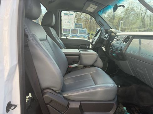 Used 2015 Ford F350 XL w/ Power Equipment Group AWD/4WD image 38