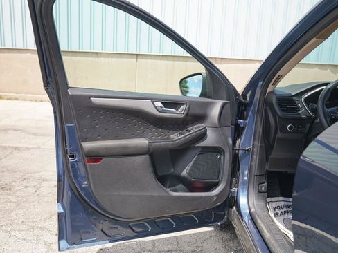 Used 2020 Ford Escape SE FWD image 23