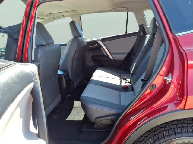 Used 2015 Toyota RAV4 Limited AWD/4WD image 22