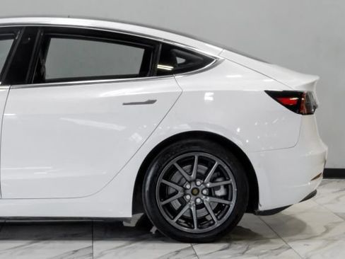 Used 2020 Tesla Model 3 Long Range AWD/4WD image 19