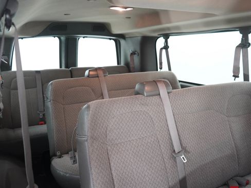 Used 2025 Chevrolet Express 3500 LT w/ LT Preferred Equipment Group RWD image 14
