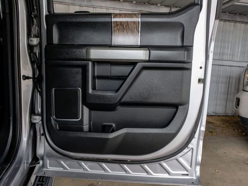 Used 2022 Ford F250 Lariat w/ Lariat Value Package image 48