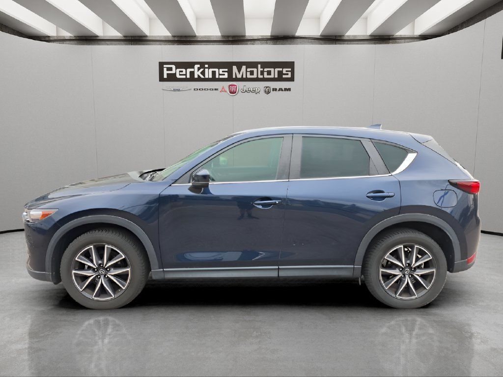 Used 2018 MAZDA CX-5 Touring w/ Preferred Equipment Package FWD image 2