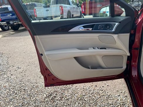 Used 2019 Lincoln MKZ Reserve w/ Reserve Plus Package FWD image 12