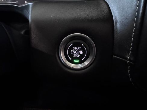 Certified 2024 GMC Yukon Denali Ultimate image 25