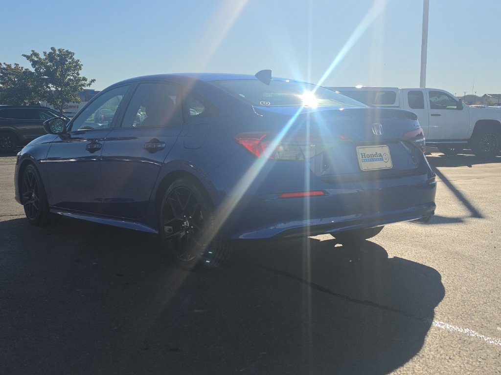 Used 2023 Honda Civic Sport image 8