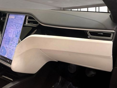 Used 2017 Tesla Model S 100D image 15