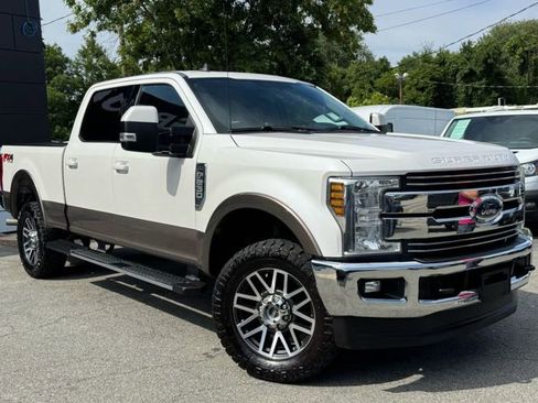 Used 2019 Ford F250 Lariat w/ Lariat Value Package AWD/4WD image 1