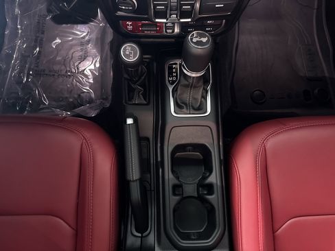 Used 2024 Jeep Wrangler Unlimited Rubicon 392 w/ Dual Top Group image 25