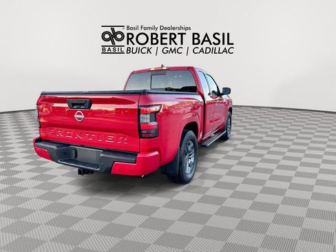 Used 2025 Nissan Frontier SV w/ SV Convenience Package RWD image 8