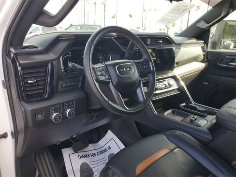 Used 2024 GMC Sierra 2500 AT4 w/ AT4 Premium Plus Package image 16