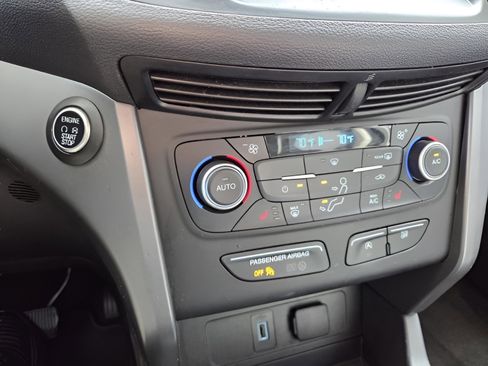 Used 2019 Ford Escape SE image 20