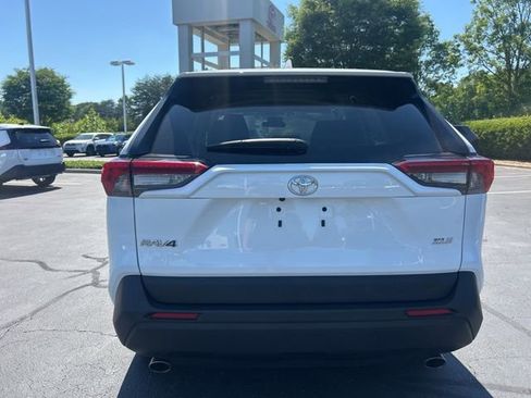 Used 2024 Toyota RAV4 XLE FWD image 8