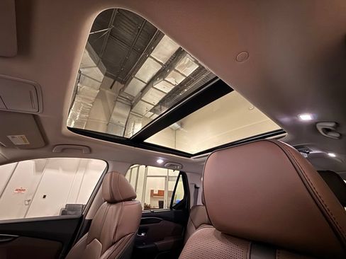 Used 2025 Honda Pilot Elite image 19