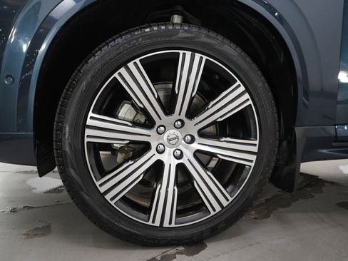 Used 2024 Volvo XC90 B6 Ultimate w/ Protection Package Premier AWD/4WD image 35