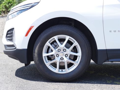Certified 2024 Chevrolet Equinox LT AWD/4WD image 12