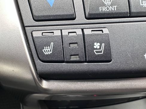 Used 2016 Lexus NX 300h AWD w/ Luxury Package image 22