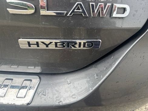 Used 2018 Nissan Rogue SL AWD/4WD image 5