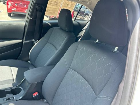 Used 2025 Toyota Corolla LE FWD image 20