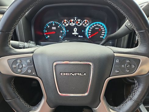 Used 2018 GMC Sierra 1500 Denali AWD/4WD image 24