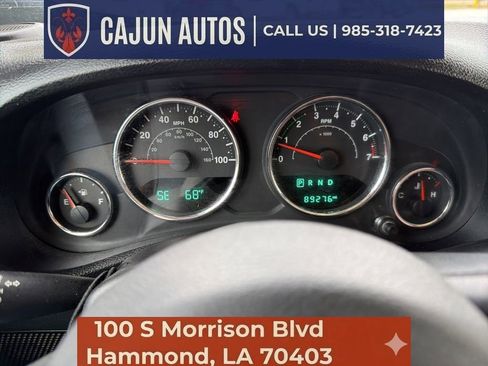 Used 2018 Jeep Wrangler Unlimited Sahara AWD/4WD image 27
