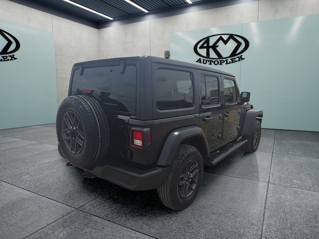 Used 2024 Jeep Wrangler Unlimited Sport AWD/4WD image 3