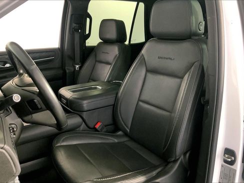 Used 2023 GMC Yukon Denali AWD/4WD image 22