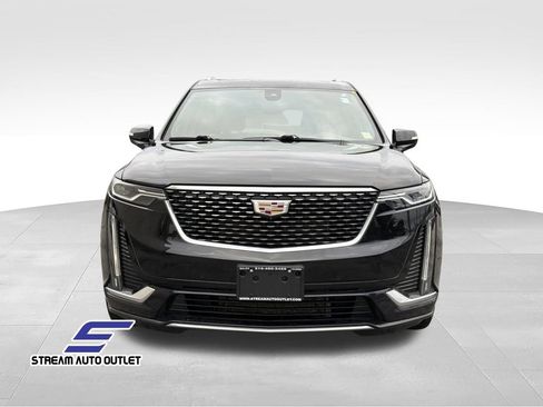 Used 2022 Cadillac XT6 Premium Luxury w/ Technology Package AWD/4WD image 2