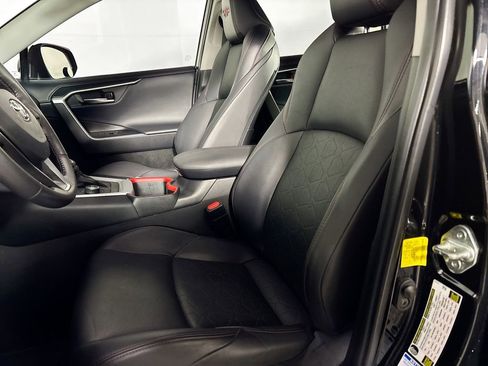 Used 2022 Toyota RAV4 TRD Off-Road image 11