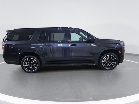 Certified 2024 Chevrolet Suburban RST w/ Luxury Package image 2