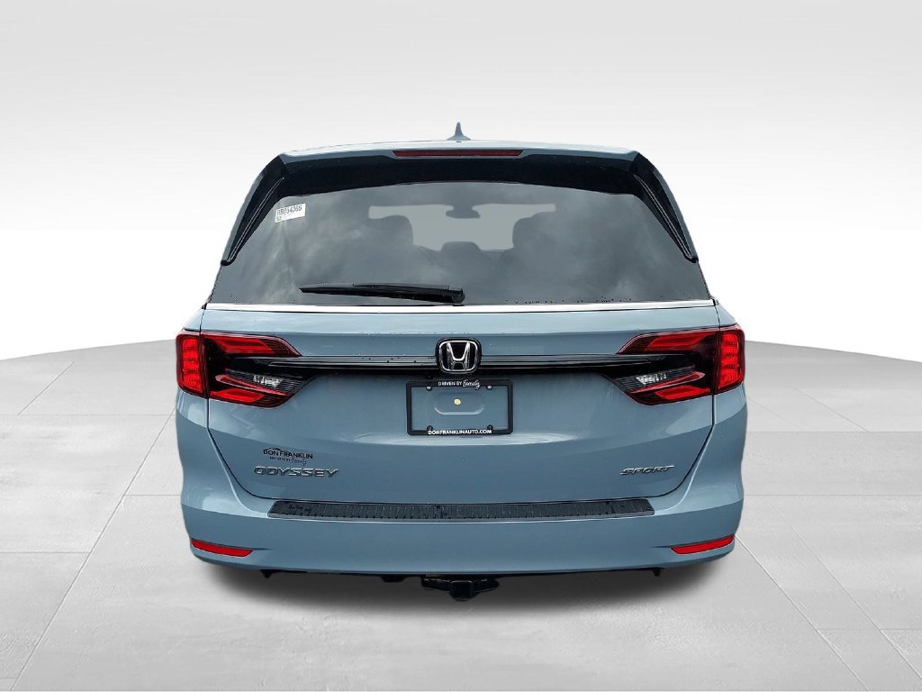 Used 2024 Honda Odyssey Sport image 4