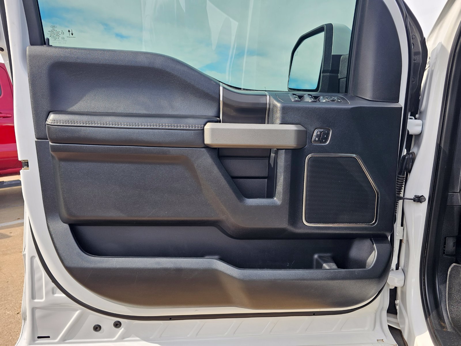 Used 2020 Ford F150 Raptor w/ Equipment Group 802A Luxury AWD/4WD image 10