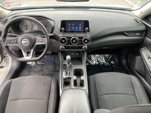 Used 2023 Nissan Sentra S FWD image 17