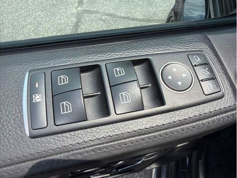 Used 2015 Mercedes-Benz G 63 AMG 4MATIC w/ PA6 Package image 10