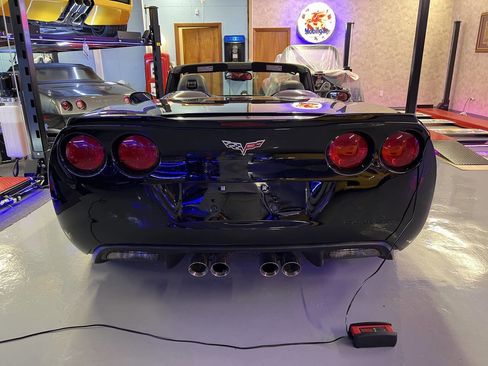 Used 2013 Chevrolet Corvette 427 w/ 1SB Preferred Equipment Group image 6