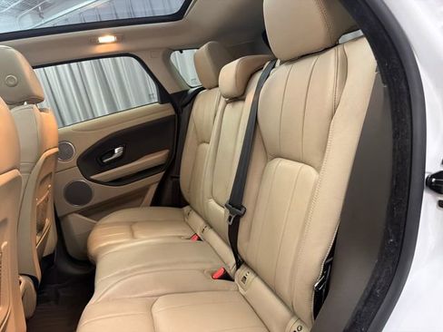 Used 2017 Land Rover Range Rover Evoque SE AWD/4WD image 17